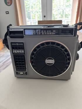Ge 3-5510a 8 Track Power Sound Portable Radio Am/fm Vintage