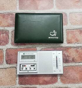 7-2100b Ge 1981 Masters Am/fm Alarm Radio General Electric Model With Case