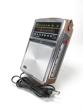 7-2877f Ge 7-2788f Vintage General Electric Solid State Am/fm Portable Radio Ac Or Battery