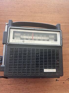 7-281c Ge Vintage General Electric Am/fm Portable Radio Model#7-281c Ex.work Condition