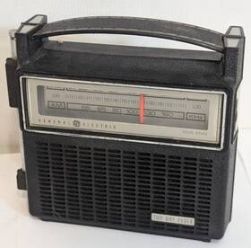 7-281oh Ge Vtg General Electric Am/fm Portable Radio Model# Ex.work Condition