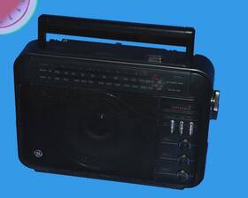 7-28876 Ge Am / Fm General Electric Long Range Super Radio Model Working
