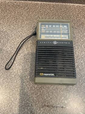 7-2912a Ge Am/fm Radio Cb Monitor With Antenna General Electric Vintage Tested