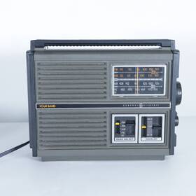 7-2918a Ge Vintage General Electric 4 Band Portable Receiver Radio Model No Tested
