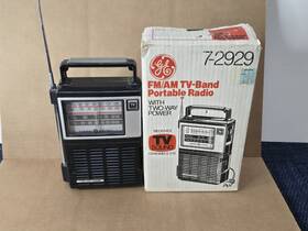Ge 7-2929 Vintage 1970s Fm Am Radio Tv Sound Model 7-2929a Portable With Box Untested