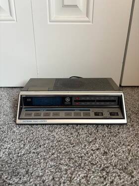 7-4668a Ge Digital Alarm Clock Radio Am/fm Model Woodgrain Vintage 80 S Works