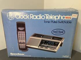 7-4737 Ge Vintage General Electric Model Clock Radio Telephone Tested Works