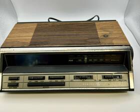 7-4888a Ge Vintage Radio Woodgrain Look Tested And Working Digital Display