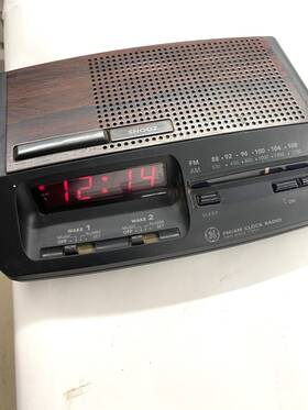 7-4621a Ge 7-6421a Vintage General Electric Clock Radio Alarm No. Rare Woodgrain Tested