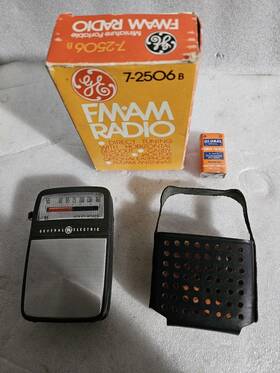 7-2506 Ge 7-7506 Vintage General Electric Am/fm Radio B / New