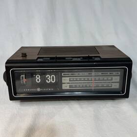 743101 Ge Vintage Flip Number Am/fm Radio/alarm Clock Working Model No. Tested