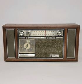 C-1565a Ge Vintage General Electric Am/fm Clock Radio 1960s Solid State