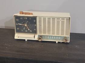 C-450-a Ge General Electric Model C-450a Clock Radio With Alarm And Snooze