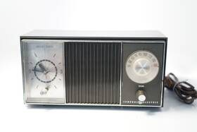 C1478d Ge Works Vtg General Electric Solid State Am Clock Radio Model No 1960s Mcm