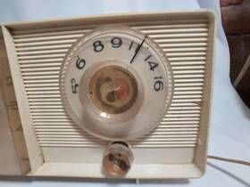 C4030 Ge Clock Radio 1960s Model Made In Utica Ny Tested And Works Am Station
