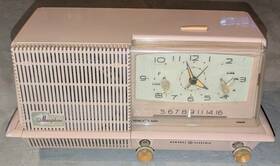 C420a Ge Vintage General Electric 1958 Musaphonic Clock Radio Pink For Parts