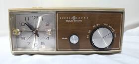 C4425a Ge Vintage General Electric Solid State Alarm Clock Am Radio Model - Working
