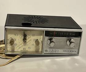 C550e Ge Solid State Alarm Clock Am Radio Mid Century General Electric