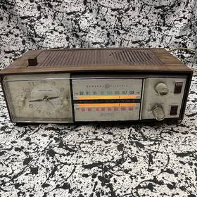 C595e Ge Vintage Am/fm General Electric Nutmeg Solid State Radio - Tested Works