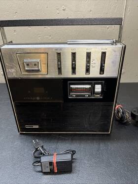 M8510 Ge Vintage General Electric Tape Recorder Am / Fm With Microphone