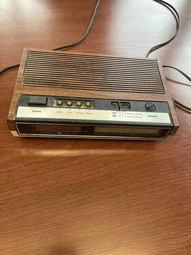 Mod.7-4633 Ge General Electric Am/fm Radio Alarm Clock