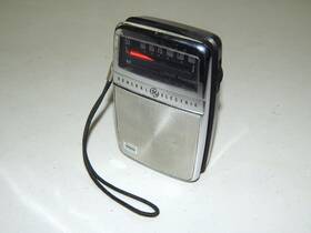 P-2710c Ge Vtg Long Range Am Radio General Electric Works Watch Video Read