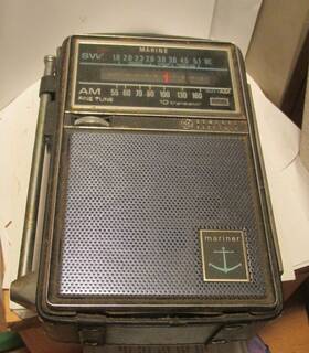 P-968a Ge Vintage Hand Carried Radio Maariner G E Battery Operated Marine Type