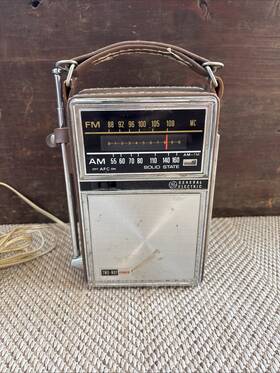 P-977d Ge Vtg General Electric Am/fm Two Way Power Radio Leather Case P977d Tested Working
