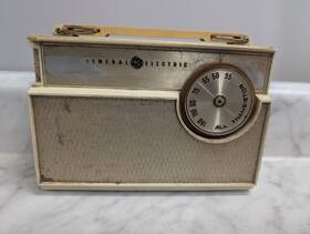 P1802b Ge Vintage General Electric Am Transistor Radio Parts/repair