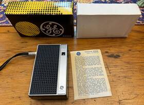 P2750 Ge Vintage Solid State Transistor Radio Box User Guide Works Read