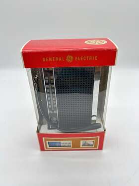 P2770 Ge Vintage General Electric Am Radio In Box - Model New Nos