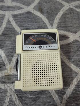 Pt15-c Ge Vintage 1960s Am/fm Radio Model Tested Working With Strap/antenna