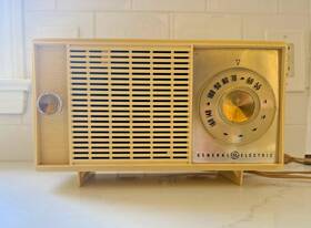 Rt-128c Ge Vintage Model Tube Radio Early 1960s Tested And Working