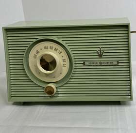 T-103a Ge T-102 General Electric Mint Green Am Tube Radio Vintage 1957 Please Read