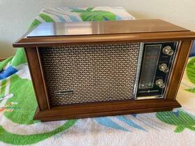 T1265a Ge Vintage Musaphonic 6-tube Am/fm Wood Table Radio Model Nice Cabinet