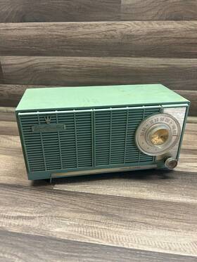 T142 Ge Vintage 1950s General Electric - Duel Speaker Radio