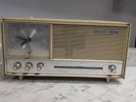 C2509a General Electric Vintage Clock Radio Am/fm Tube Works For Parts/repair C2509a General Electric Vintage Clock Radio Am/fm Tube Works For Parts/repair
