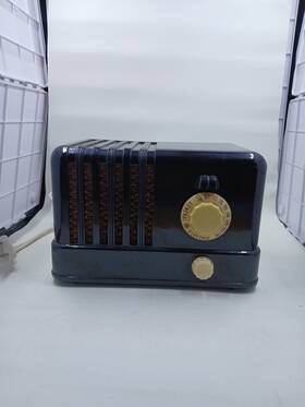 C400 General Electric Model Vintage Tube Radio