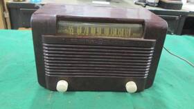 J-501 General Electric Vintage Model Tube Am Radio Restore Or Parts Bakelite