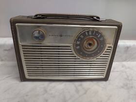 P-777a General Electric Vintage Ge Transistor Portable Am Radio Parts/repair