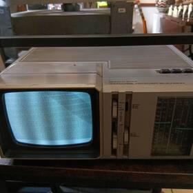 Kma-0501 Goldstar Gold Star Am Fm Receiver Television Portable Radio Tested And Working As-is