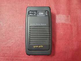 A2090r Gran Prix Vintage 1980s Am Fm Pocket Reciever Radio Model 9v Battery