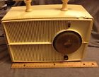 H509 Zenith Vintage Am Radio Model White Handmade Handle Powers Up