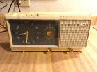 H719t5 Westinghouse Vintage Ivory White Am Tube Alarm Clock Radio With