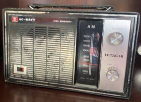 Th-850a Hitachi Vintage Am Radio Japan 8 Transistor High Sensitivity Ac Battery
