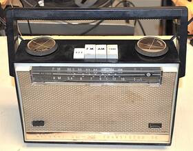 Xh-1500 Hitachi Vintage Am/fm Transistor Radio Needs Battery Repair Estate Buy