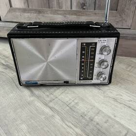 Fm-228 Holiday Solid State Am Fm 2 Band Radio Battery-electric Afc 10 Transistor Works