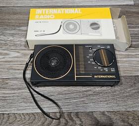 Lp-28 International Radio Vintage Am Fm Model With Original Box Hong Kong Works