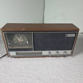3984 J. C. Penney 60 S Vintage - Working Penncrest Penny Radio Am/fm Clock Radio/jc #3984 3984 J. C. Penney 60 S Vintage - Working Penncrest Penny Radio Am/fm Clock Radio/jc #3984