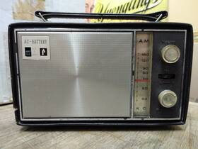 1642 Jc Penney Co Vtg 7 Transistor Am Portable Radio Model No Works Good